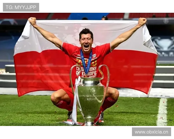 莱万转会巴萨是否正确：战术适配与竞技价值分析